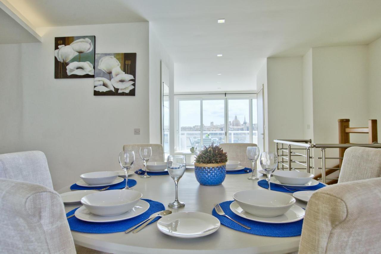 Sliema Duplex Penthouse With Sea Views & Private Terrace By Shortletsmalta Apartment ภายนอก รูปภาพ